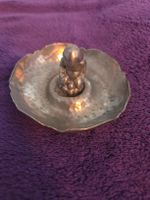 Vide-poche en étain figurine enfant ancien décoratif