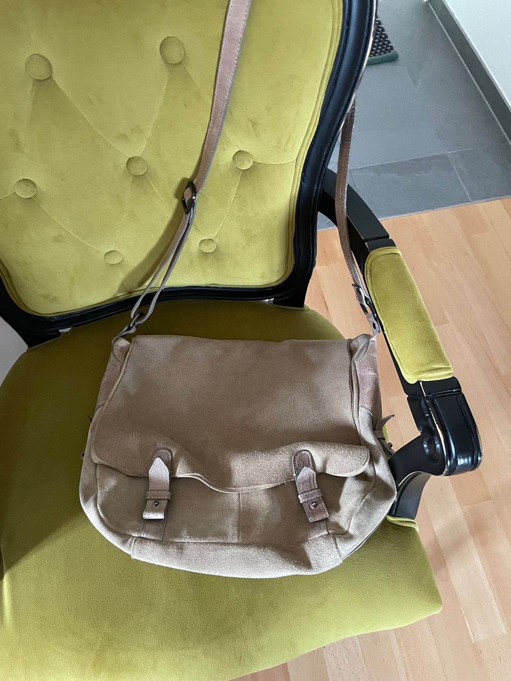 Maje Borse da donna: Wildleder Tasche von Maje – Usato da Au ZH venduto da eni_pnp7 5