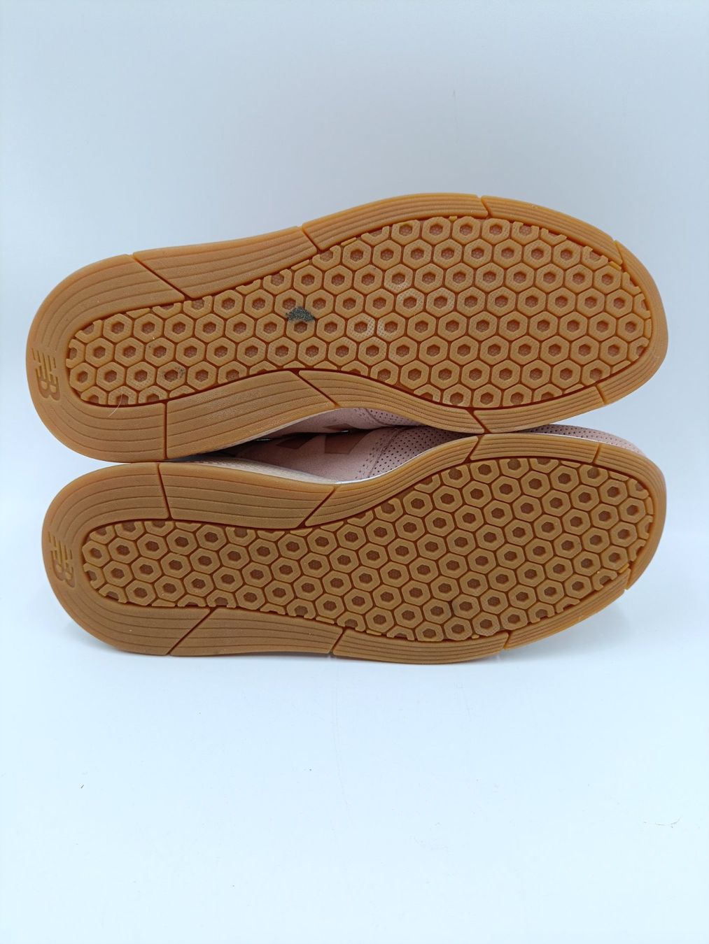 New Balance Scarpe da donna: NB 247 Sneaker Grösse 40 – Usato da Wil SG venduto da Donaldus 6
