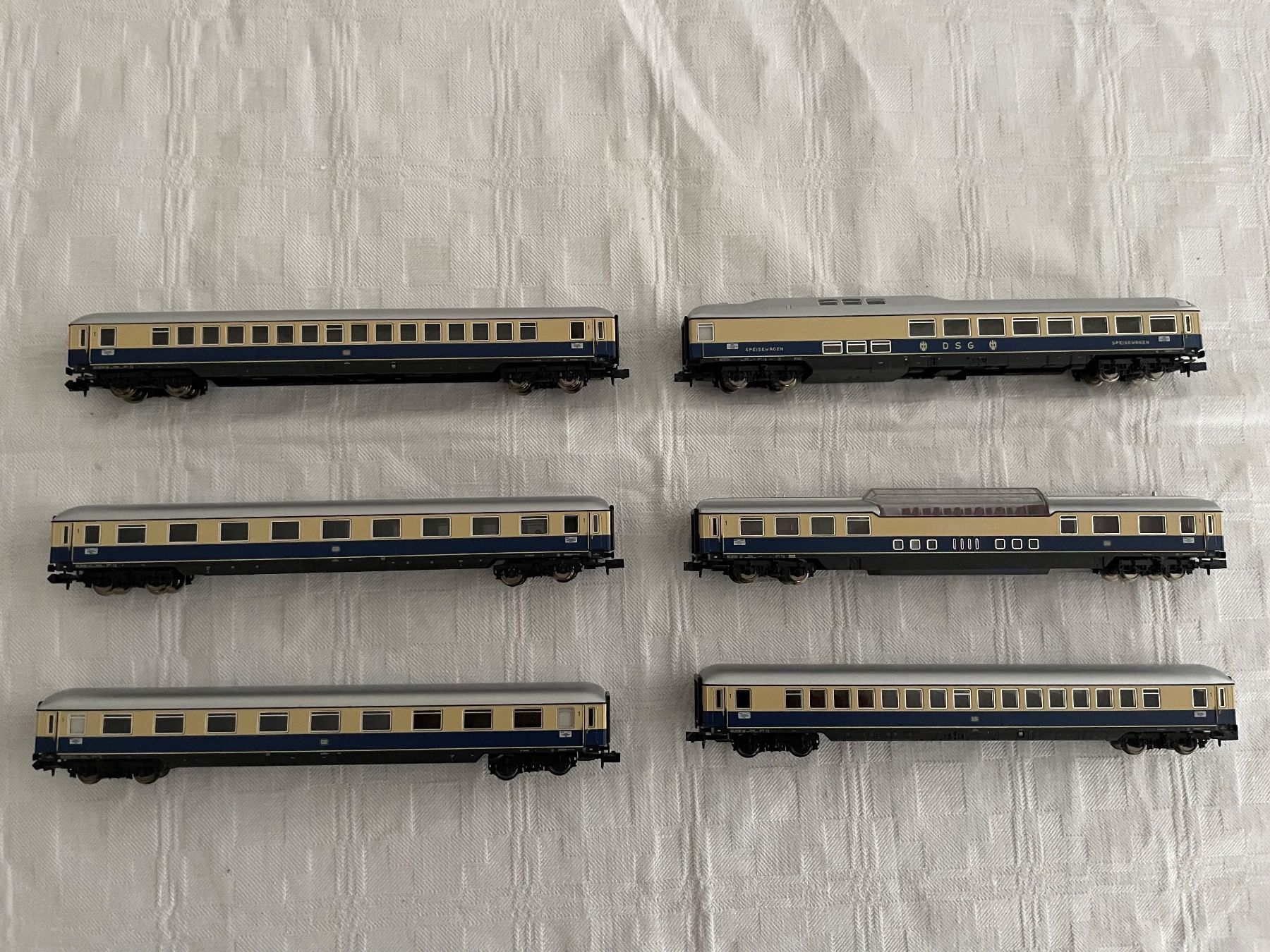 MINITRIX N Schnellzugwagen Set 6-teilig Rheingold DB (Gebraucht) in ...