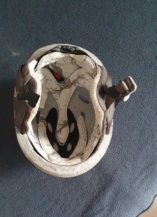 Caschi: Casque de ski Giro  S  taille 52-55 – Usato da Erde venduto da zakleblanc 5