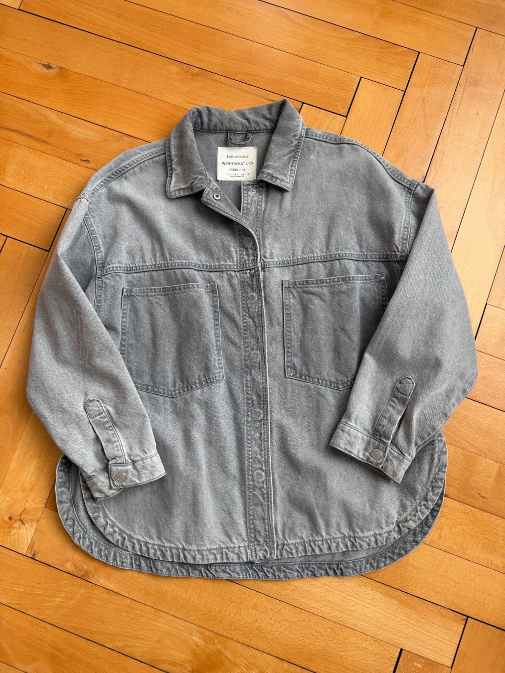 Stradivarius Giacche: Stradivarius OVERSHIRT Jeansjacke – Usato da Solothurn venduto da Vintage87