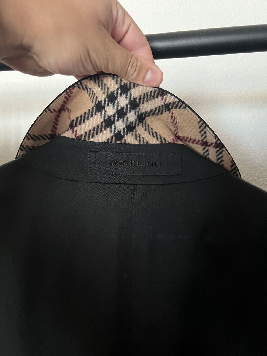 Burberry Cappotti: Burberry Coat – Usato da Walchwil venduto da Smcore 2