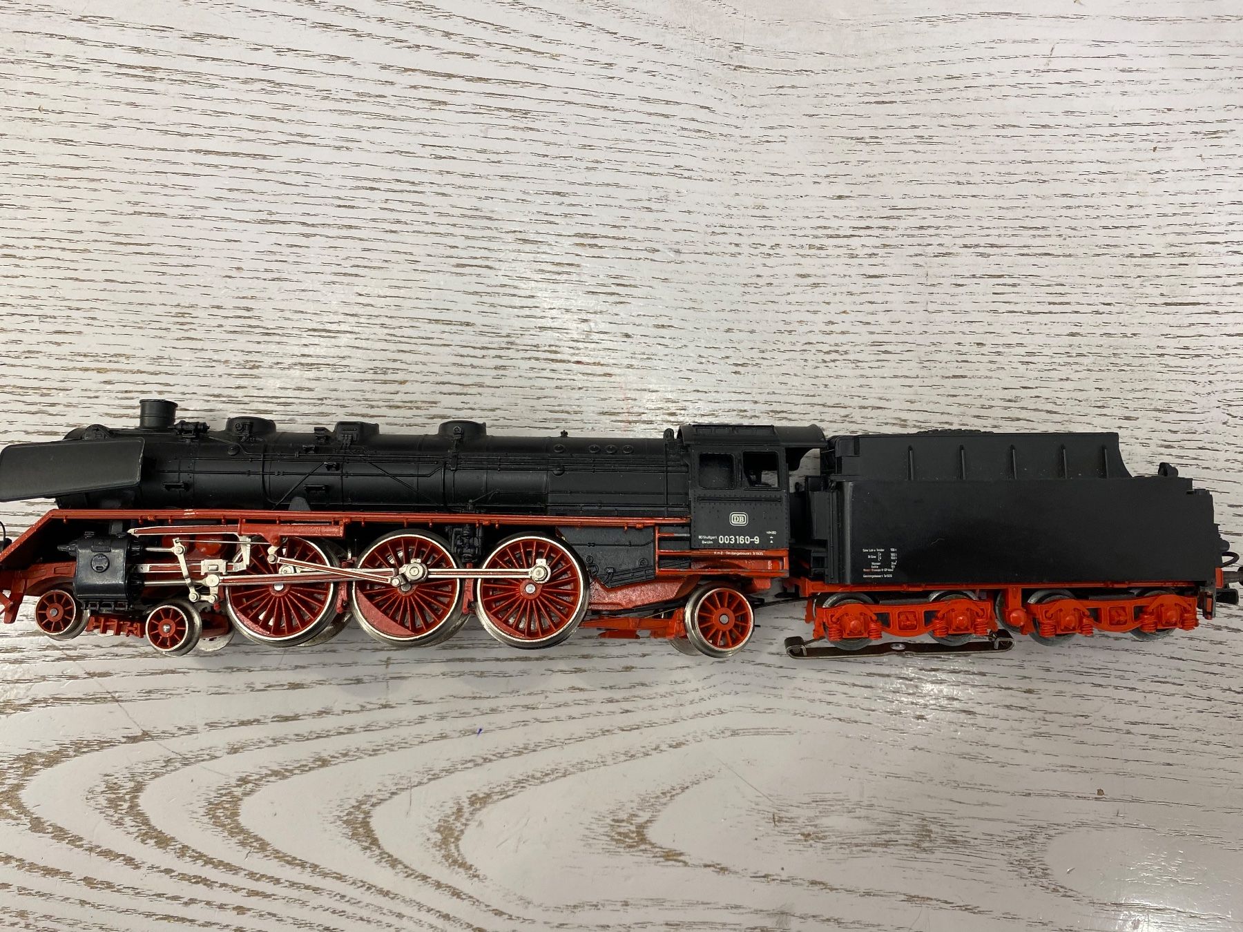 Märklin Modellini di ferrovie: Märklin 3085 DB BR 003 – Usato da Lupsingen venduto da New-Haven 1