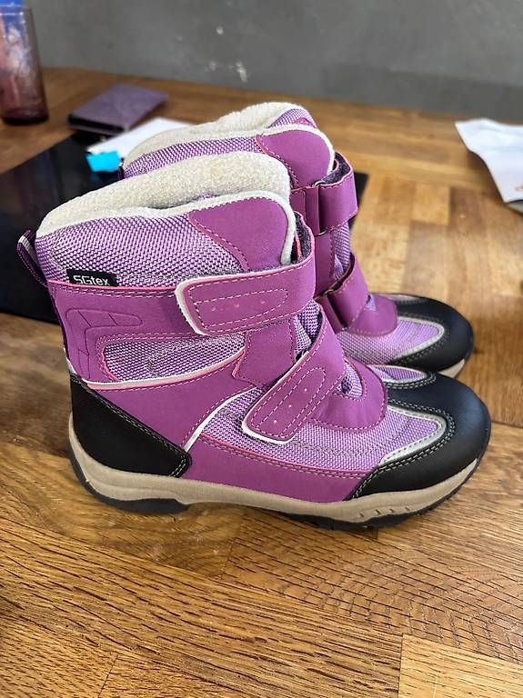 Schuhe für Mädchen: Bottes taille 32 – Gebraucht aus Saxon von Sebdem 1