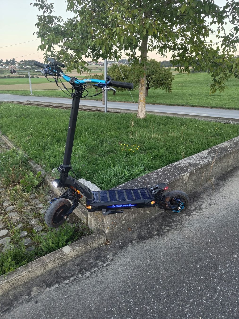 Scooter: Kukirin g2 Master custom – Usato da Sutz venduto da Rawypp