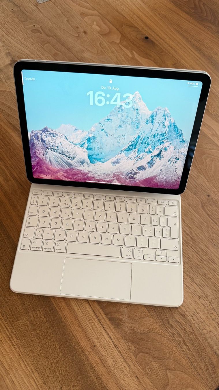 Apple Tablet PC: iPad Air 11" M3 256GB mit Magic Keyboard – Usato da Münchwilen AG venduto da Sonnenschein082