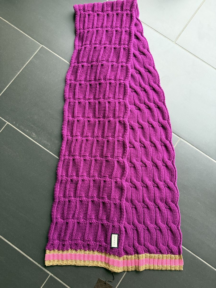 Gucci Foulard & Sciarpe: Guccischal neu inkl Etikette – Nuovo (secondo la descrizione) da Winterthur venduto da Mhaselnuessli 2
