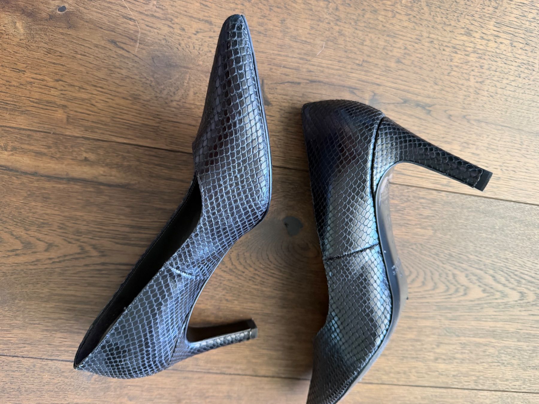 Scarpe da donna: Pumps Peter Kaiser Leder Schlangenoptik schwarz Gr. 38 – Nuovo (secondo la descrizione) da Muttenz venduto da flowers04 2