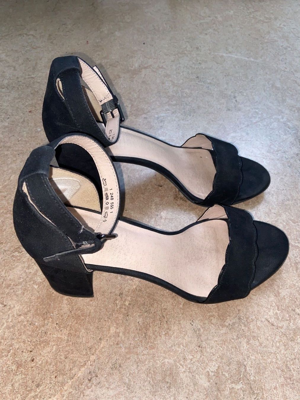 Graceland Scarpe da donna: Schwarze Graceland Sandalen, Gr. 39 – Usato da Zürich venduto da dedasiba