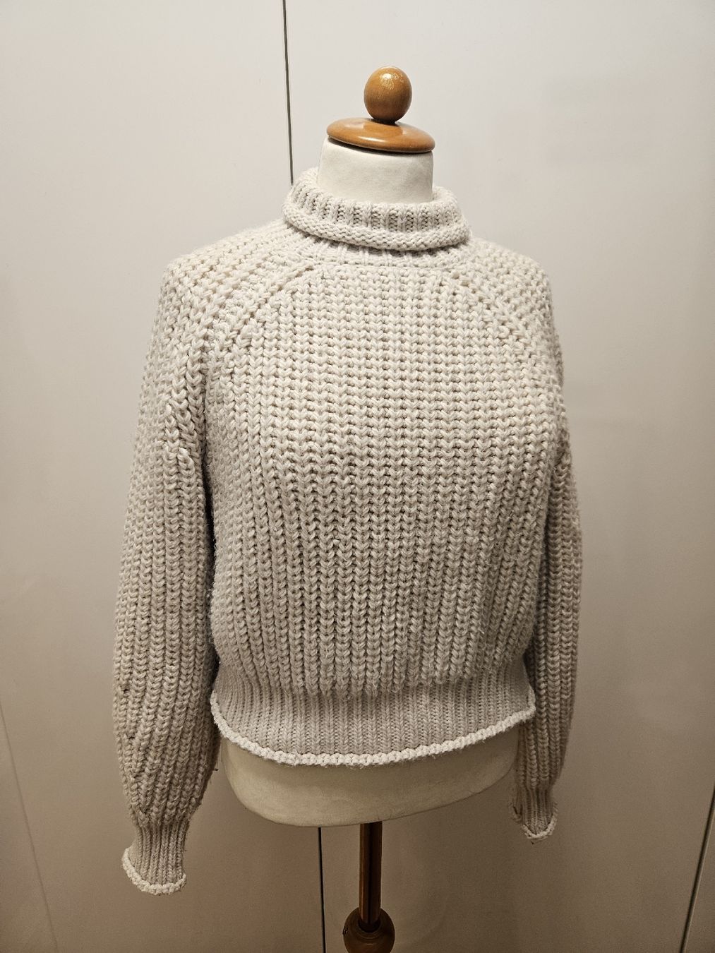 H&M Maglioni & Felpe: Rollkragen Pullover H&M Gr. XS – Nuovo (secondo la descrizione) da Zürich venduto da ColdCoffee 2
