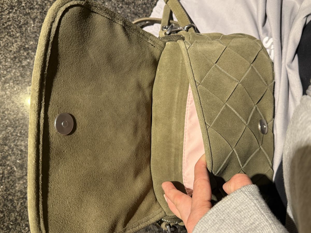 Borse da donna: Les Visionnaires Umhängetasche Wildleder khaki – Nuovo (secondo la descrizione) da Endingen venduto da rahelj 2