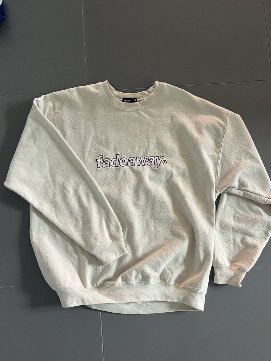 Maglioni & Felpe: pullover von fadeaway – Usato da Ostermundigen venduto da nils.mani
