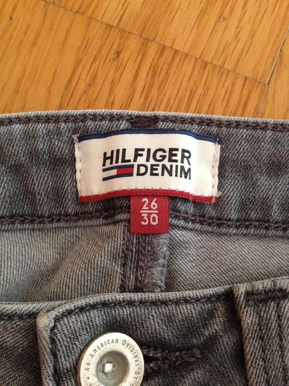 Tommy Hilfiger Jeans: Jeans Hilfiger Denim – Gebraucht aus Dübendorf von Fip05 1