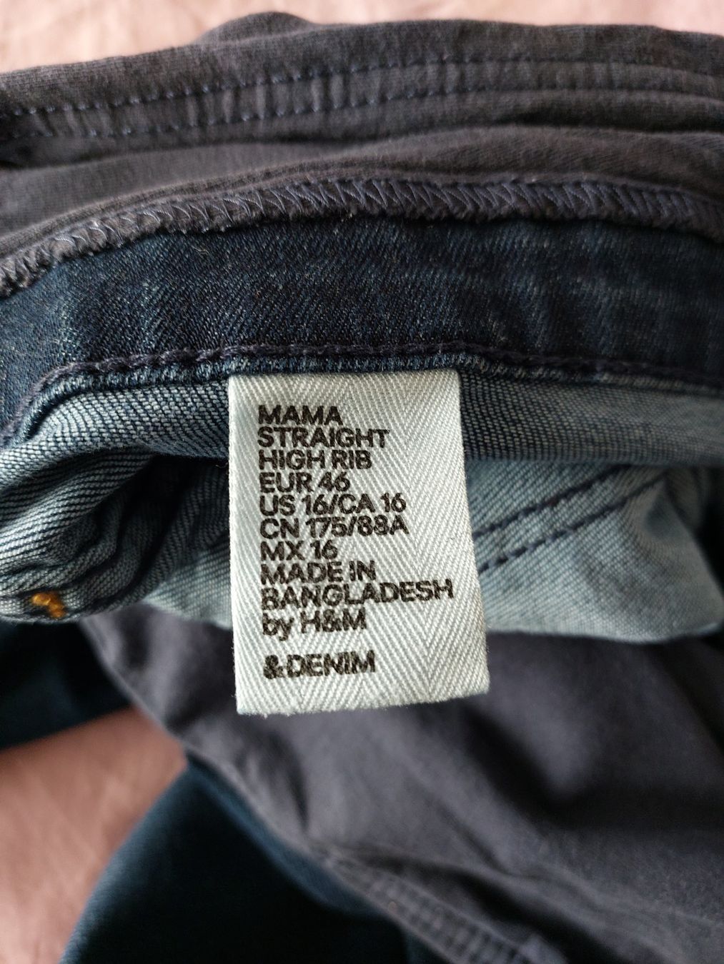H&M Jeans: Jean de grossesse H&M Mama Taille 46 – Gebraucht aus Ostermundigen von jul_7t8v 5