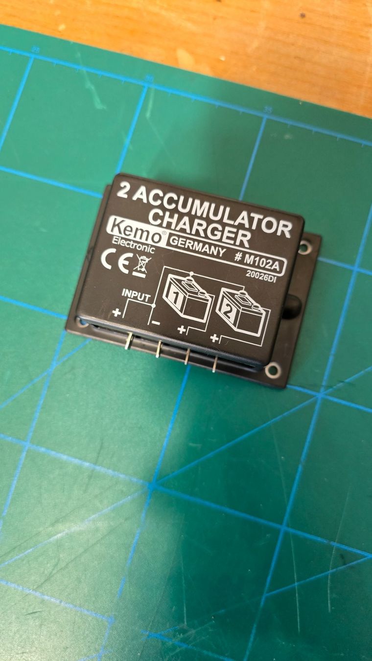 Elektronikbauteile: Kemo M102A Batterieladespliter – Neu (gemäss Beschreibung) aus Schaffhausen von ora_fpw6