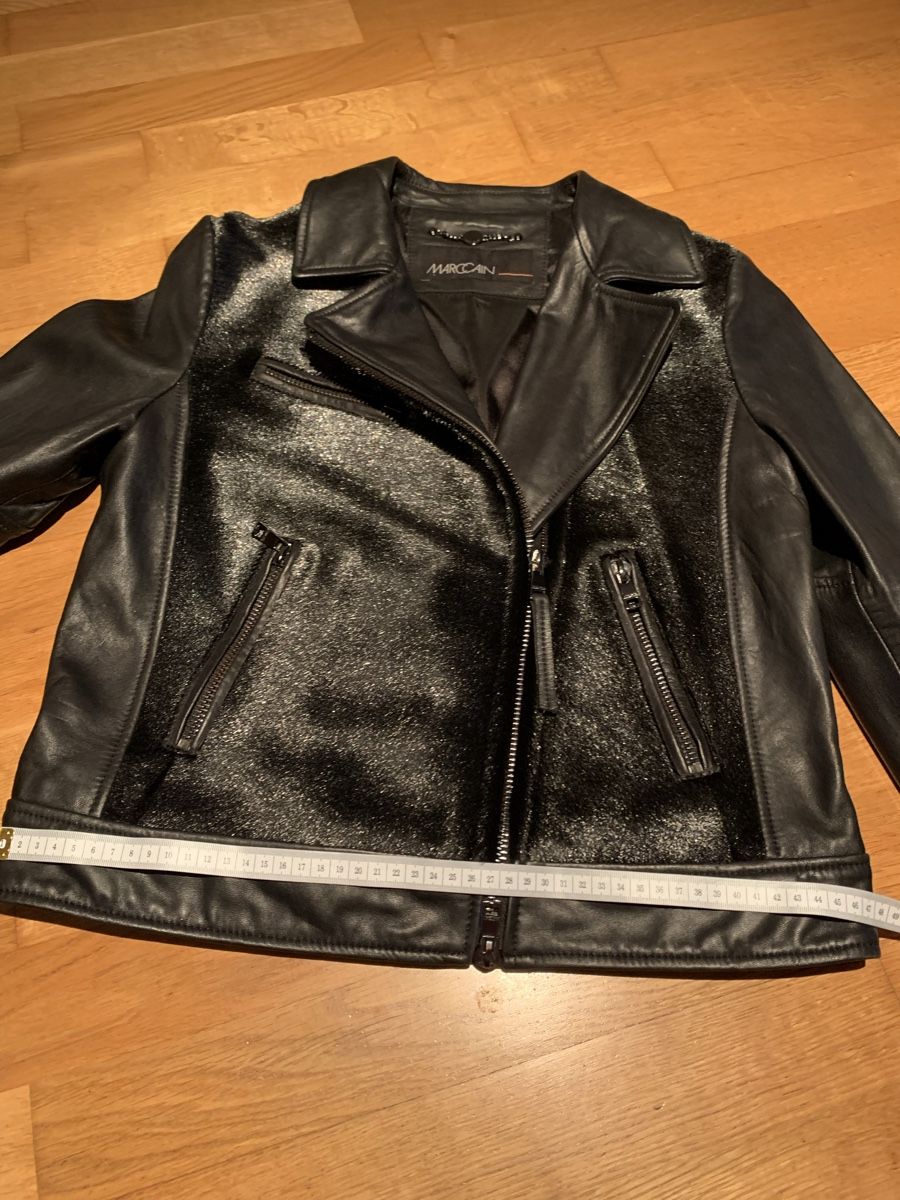 Marc Cain Giacche: Marc Cain Lederjacke gr 36. Neu – Nuovo (secondo la descrizione) da Sempach venduto da katzaana3 3