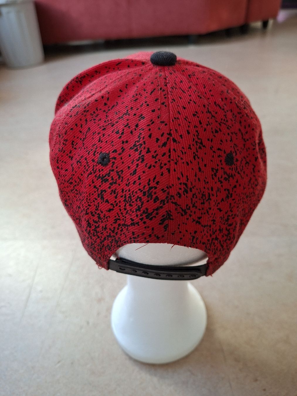 Copricapi, berretti & cappellini: 🔥 Coole NY Cap - rot – Usato da Klingnau venduto da vollmond36 2