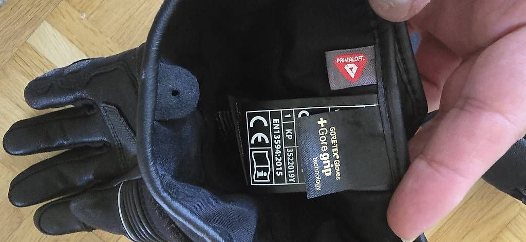 Handschuhe & Handstulpen: Gants moto alpinstars – Gebraucht aus Plan-les-Ouates von kral42 1