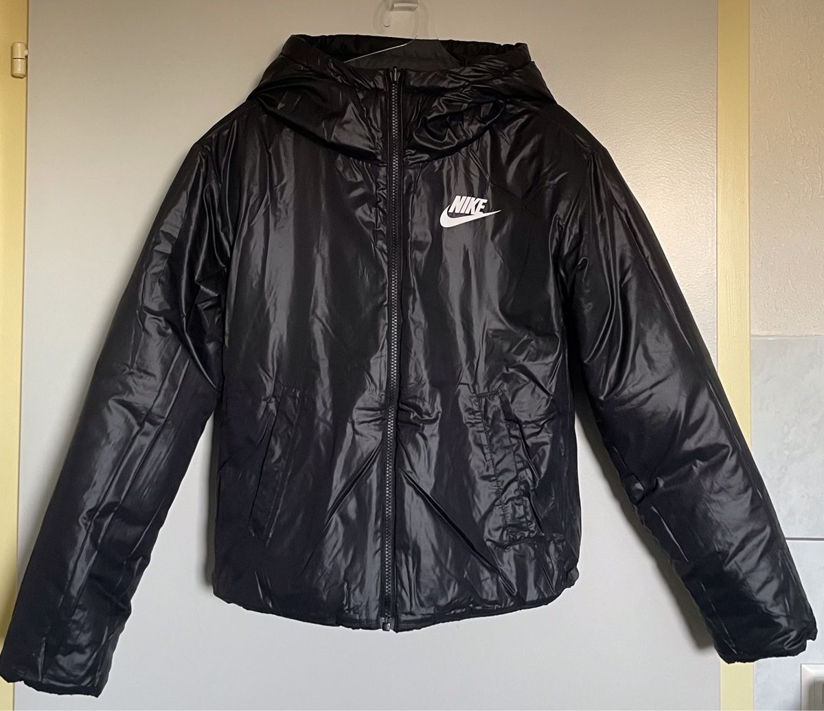 Nike Jacken: Doudoune Nike noire reversible imperméable, taille S, neuve – Neu und originalverpackt aus Vuadens von Nina11 4