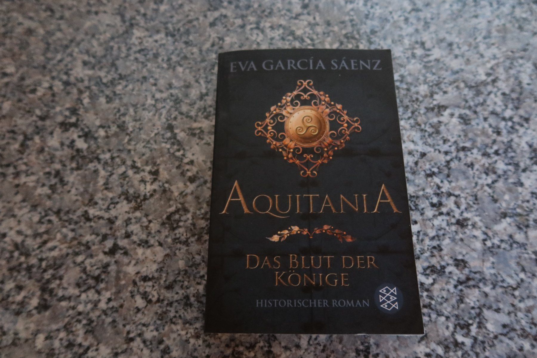 Bücher: Aquitania – Gebraucht aus Täuffelen von Cindybussy