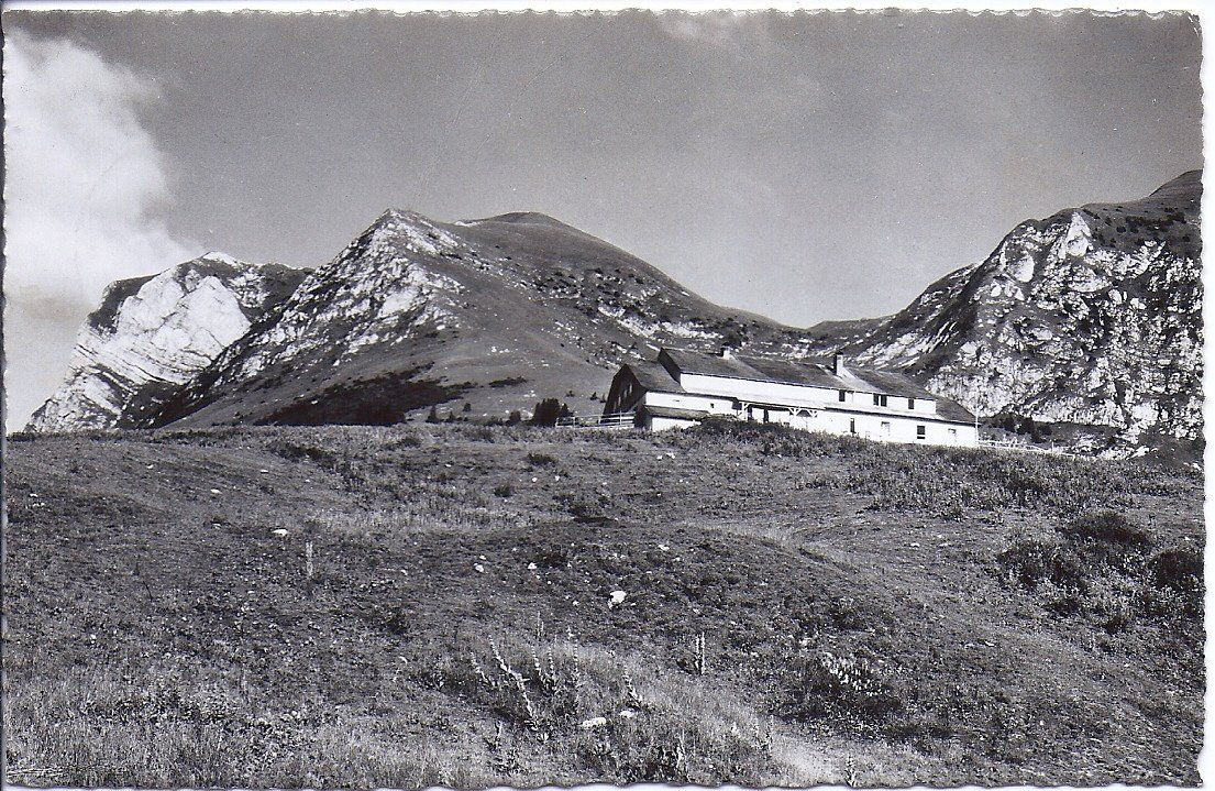 Cartoline postali: CHALET DU GROS PLANEE, et le moléson – Usato da Les Verrières venduto da Scampi0
