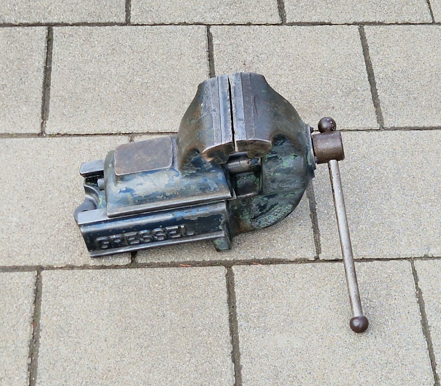 Gressel Tutti gli attrezzi: Schraubstock Gressel  125mm PS125 – Usato da Gampelen venduto da Schmidi887