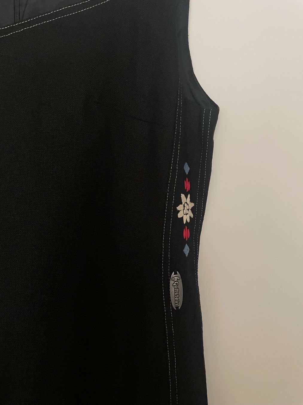 Kleider: Leinenkleid schwarz – Neu und originalverpackt aus Kriens von Mayang 2