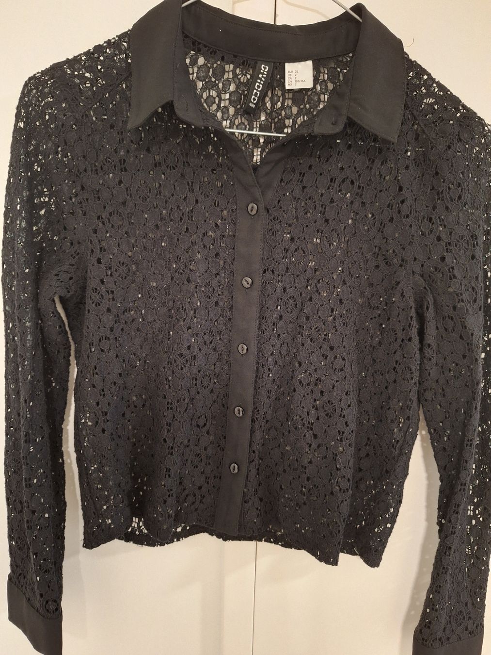 H&M Blusen: DAMEN SPITZENBLUSE - H&M DIVIDED – Gebraucht aus Steinhausen von togoraul123
