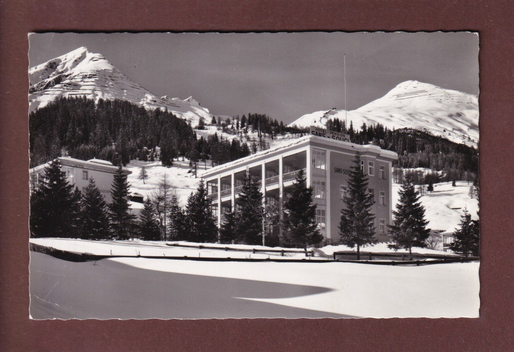 Cartoline postali: DAVOS-DORF - Hotel Sans-Souci – Usato da Pully venduto da nicecards