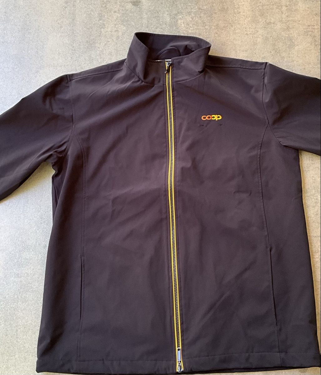 Giacche: Softshell Jacke Coop Damen schwarz Grösse L – Usato da Basel venduto da Genie2 5