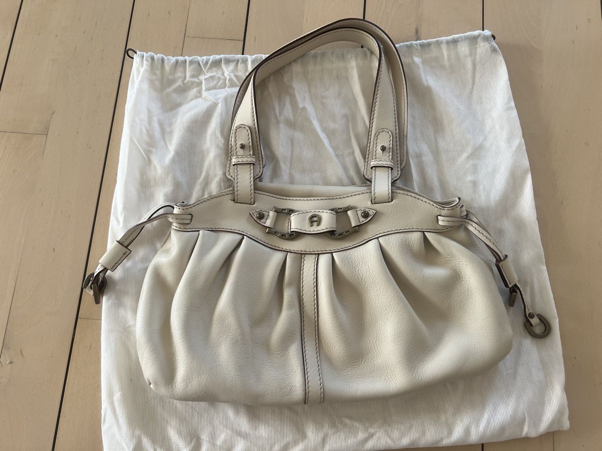 Aigner Borse da donna: Aigner Handtasche Beige/Creme echt Leder – Usato da Illnau venduto da evelineundamelie 5
