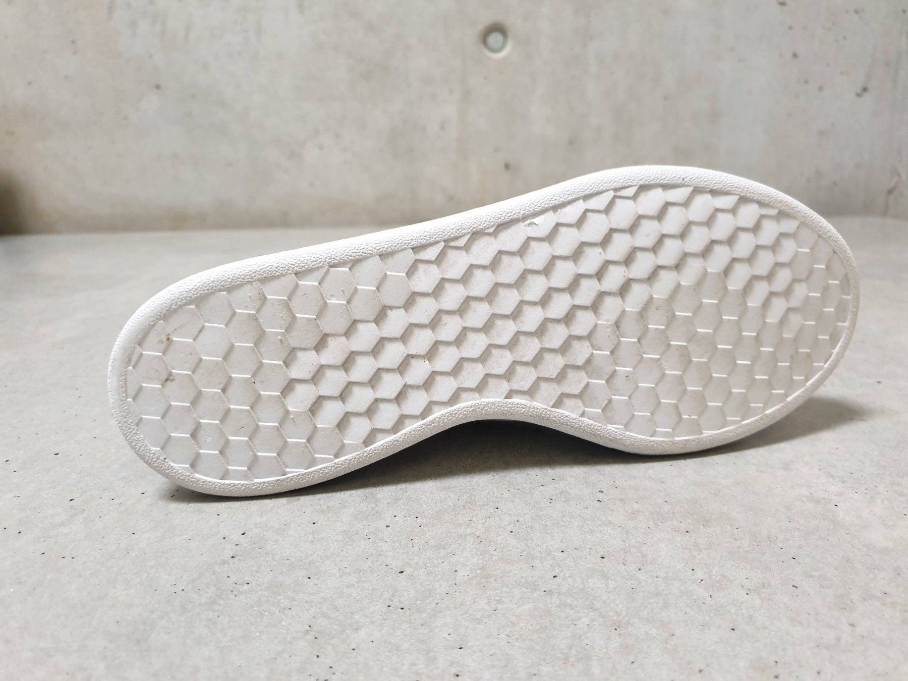 Adidas Scarpe da donna: Baskets Adidas Advantage Base 2.0, blanc, taille 39 1/3 – Usato da Fribourg venduto da fripons 8
