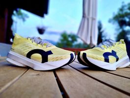 ON Cloudboom Strike Homme EU 41 (taille comme 42) - Neuf 5km