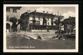 AK Ascona, Piazza coll'Albergo Elvezia