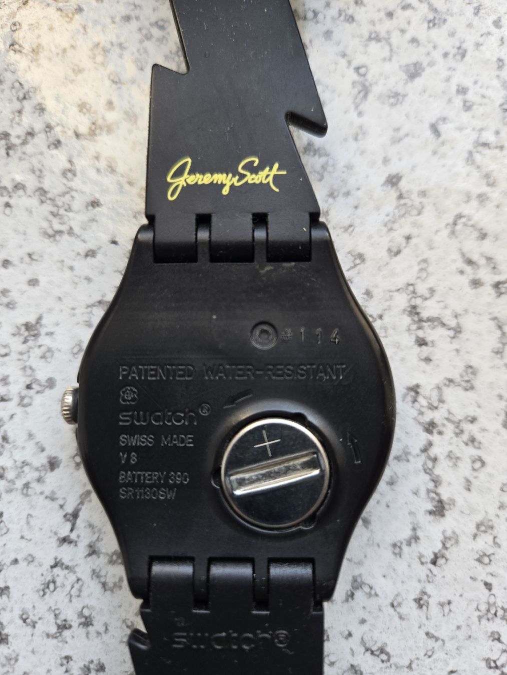 Swatch Uhren: swatch jeremy scott Lighting flash – Gebraucht aus Montet (Broye) von CandiceD 3