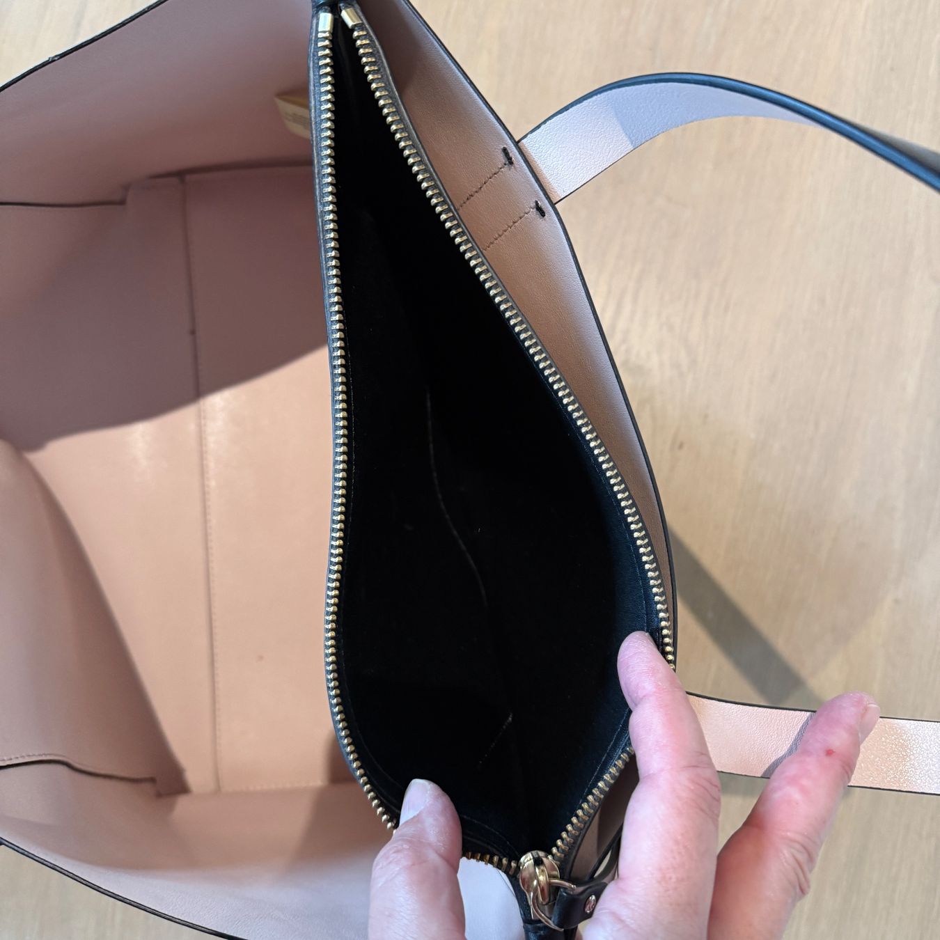 Kate Spade Sacs femmes: Kate Spade Leder Tote Bag – D'occasion à Zürich par whitebraun 2