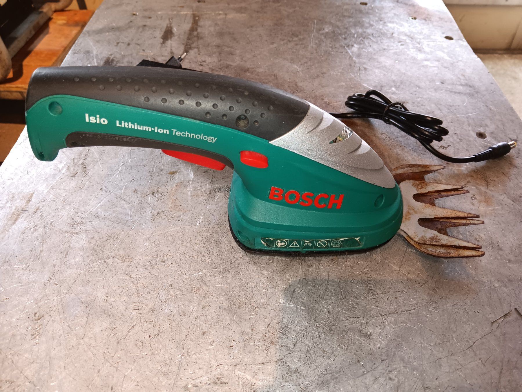 Bosch Tagliaerba: Bosch Akku-Grasschere Isio – Usato da Dietikon venduto da Sauber64 2