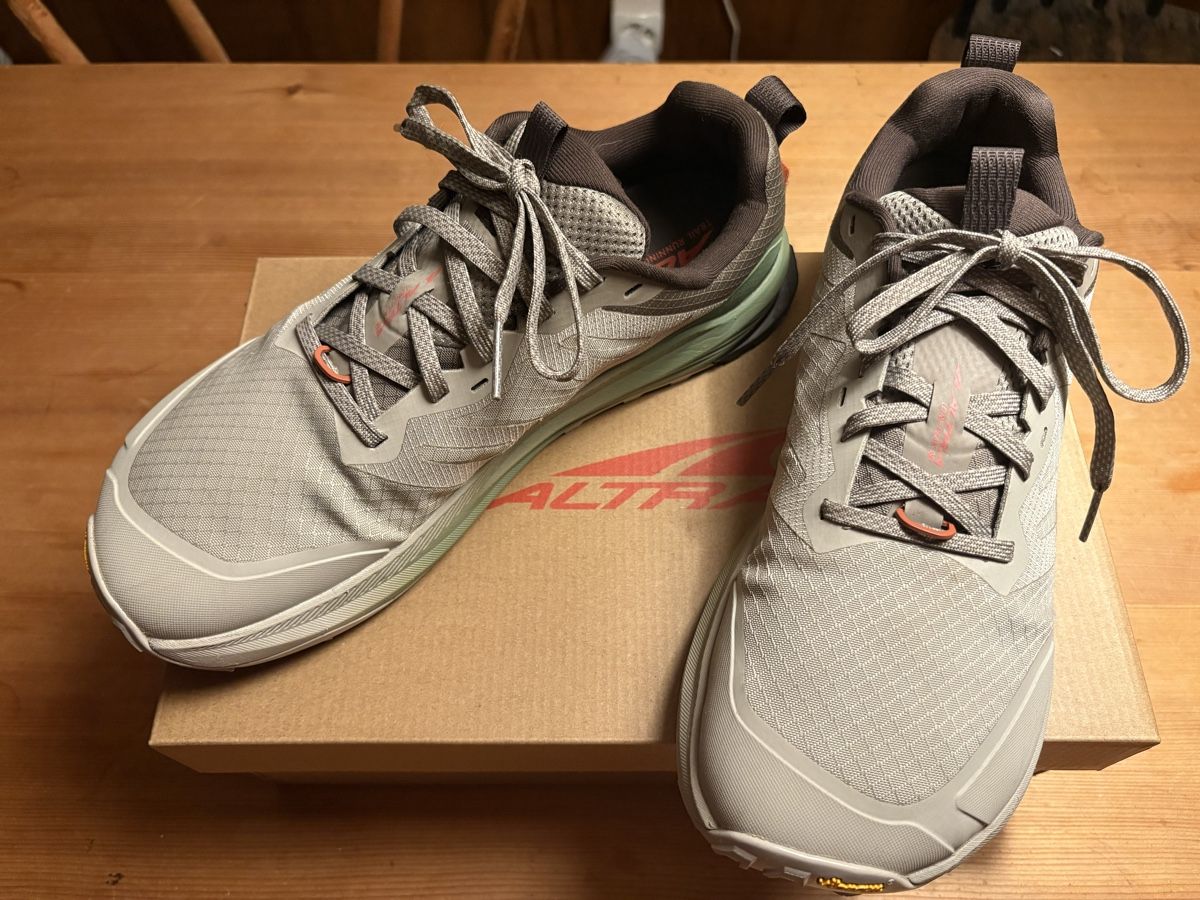 Altra Scarpe da uomo: Altra Lonepeak 9+ Trailrunning Gr.44,5 – Nuovo (secondo la descrizione) da Steg im Tösstal venduto da phi_5dvh