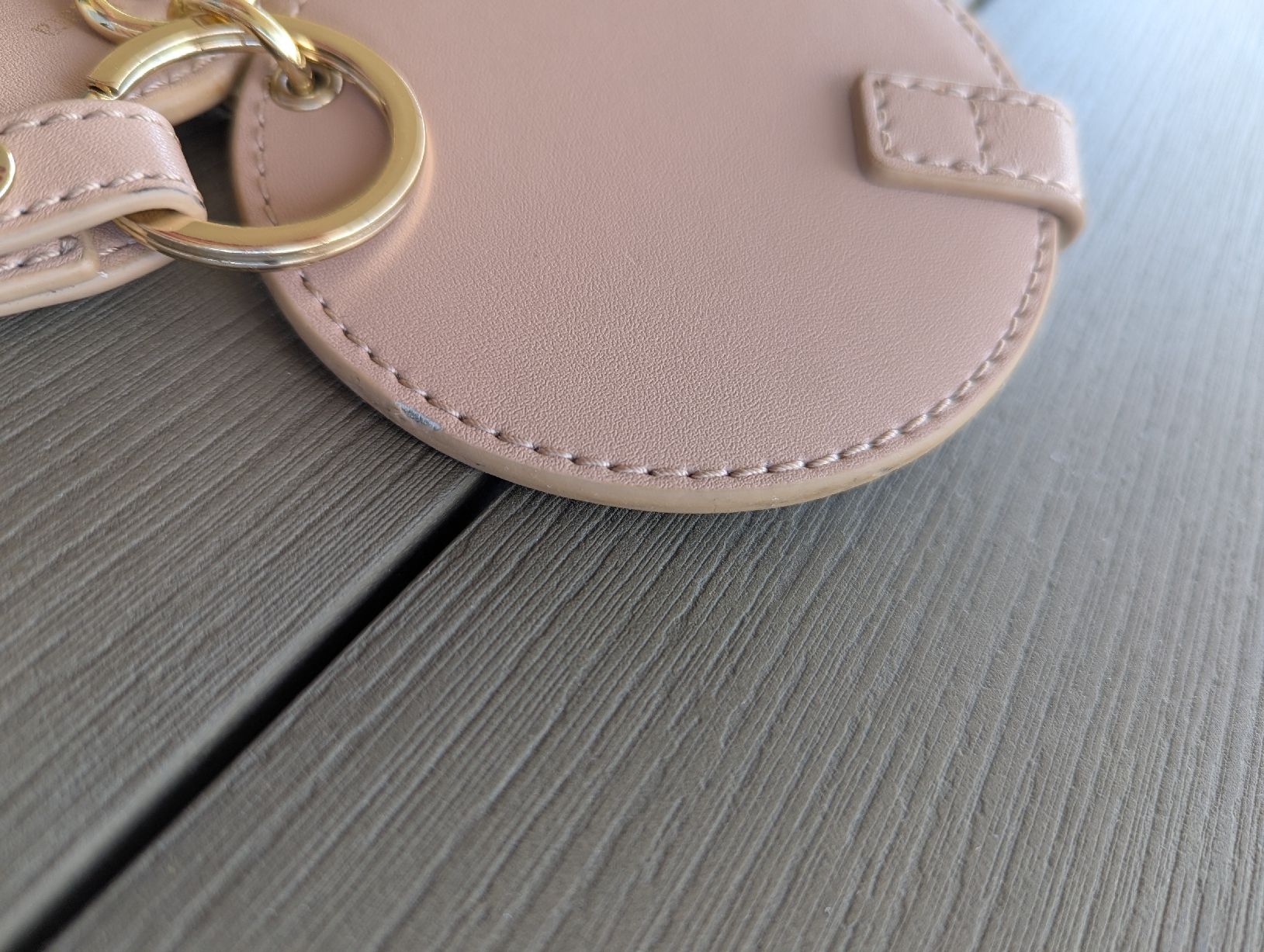 Max Mara Portachiavi: Max Mara Taschenanhänger mit Spiegel – Usato da Seengen venduto da sam_x5tk 6