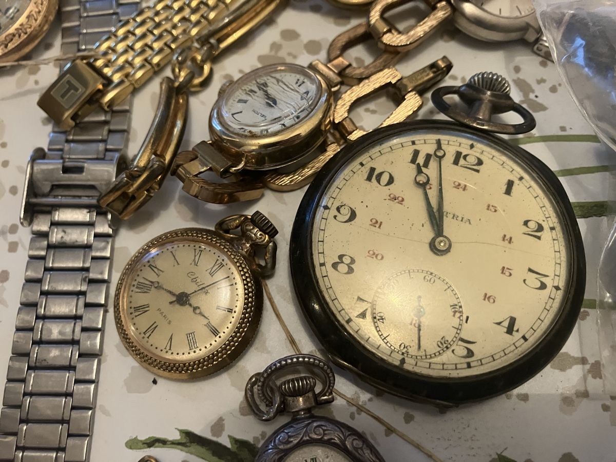 Uhren: Lot de montres  – Defekt aus Fribourg von Snoopy-Mousi 4
