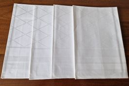 4 Stoffservietten, weiss, neuwertig,