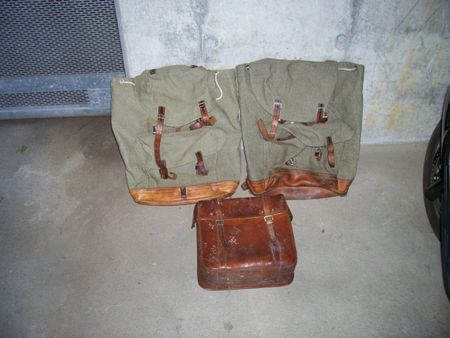 Militär Armee Rucksack Satteltaschen Leder ungereinigt