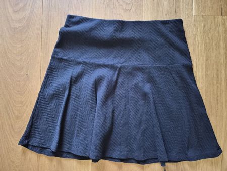 3x Esprit Rock schwarz, blau und karo, Gr. XL