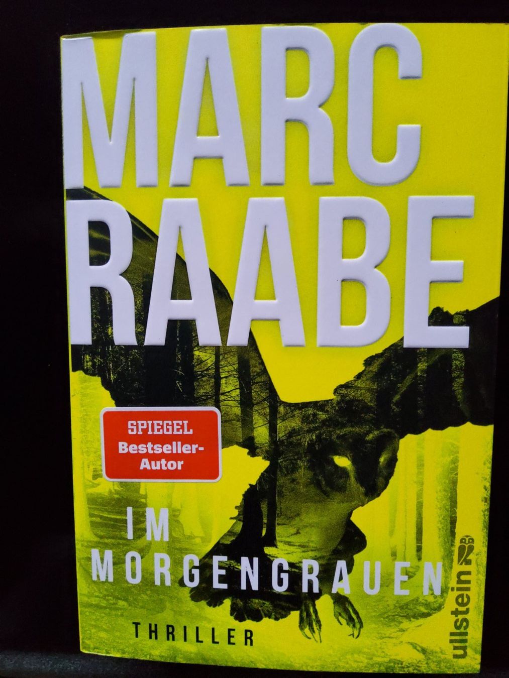 Libri: Marc Raabe   Im Morgengrauen – Nuovo e nell'imballaggio originale da Arosa venduto da horseracing