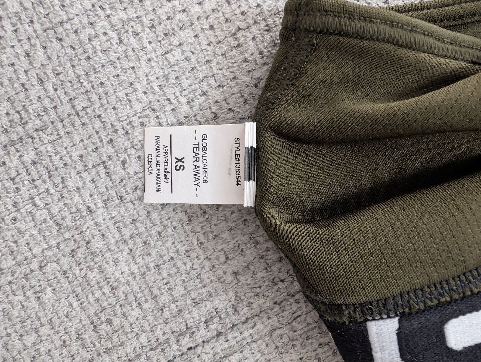Under Armour Top: Sport Top XS Under Armour  – Nuovo (secondo la descrizione) da Einsiedeln venduto da alegna89 2