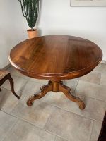 Wunderschöner runder Tisch im Louis-Philippe-Stil
