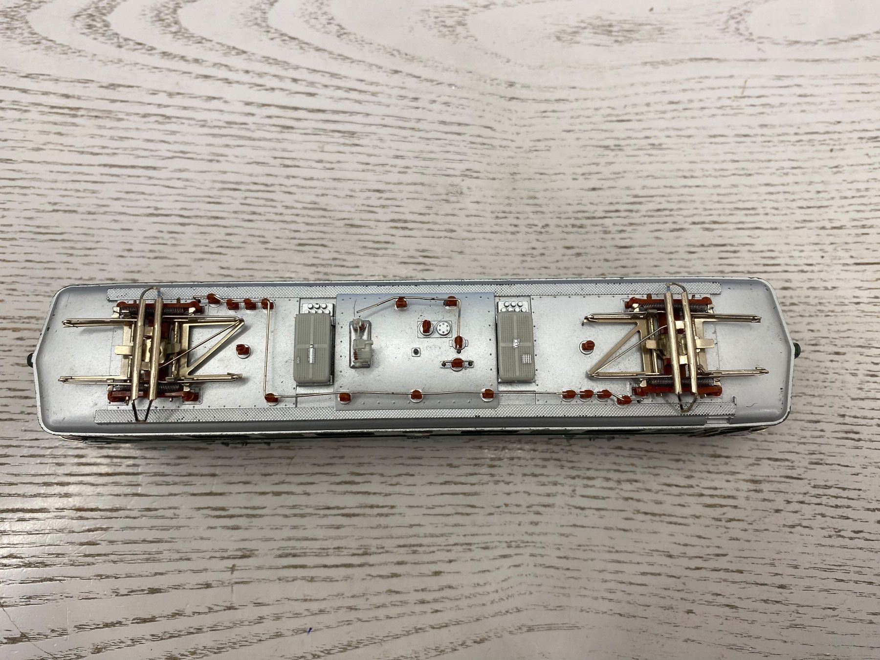 Märklin Modellini di ferrovie: Märklin 3050 SBB Ae6/6 Neuchâtel – Usato da Lupsingen venduto da New-Haven 3