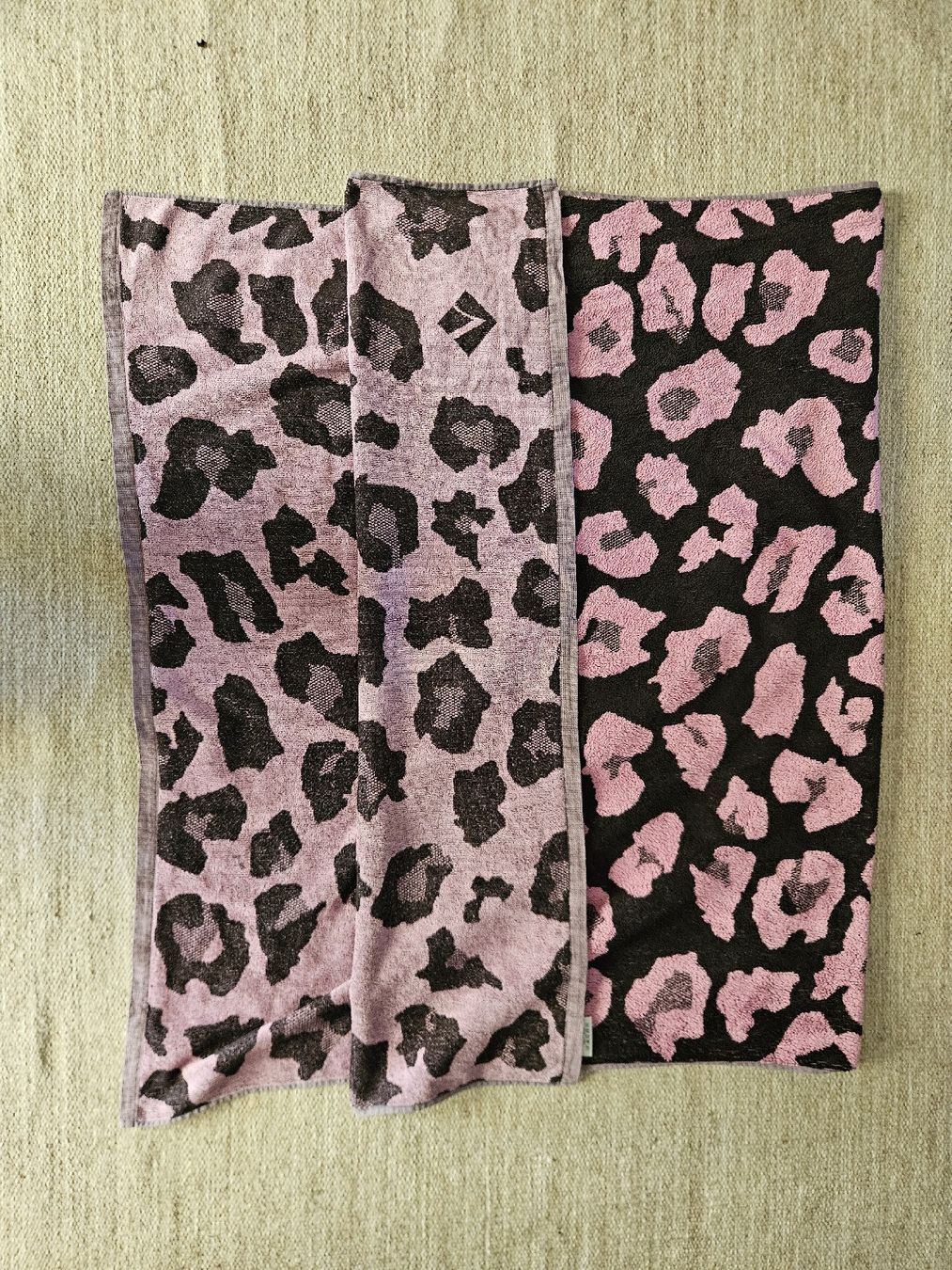 Serviettes de bain: Strandtuch - Badetuch – D'occasion à Zürich par lallafu