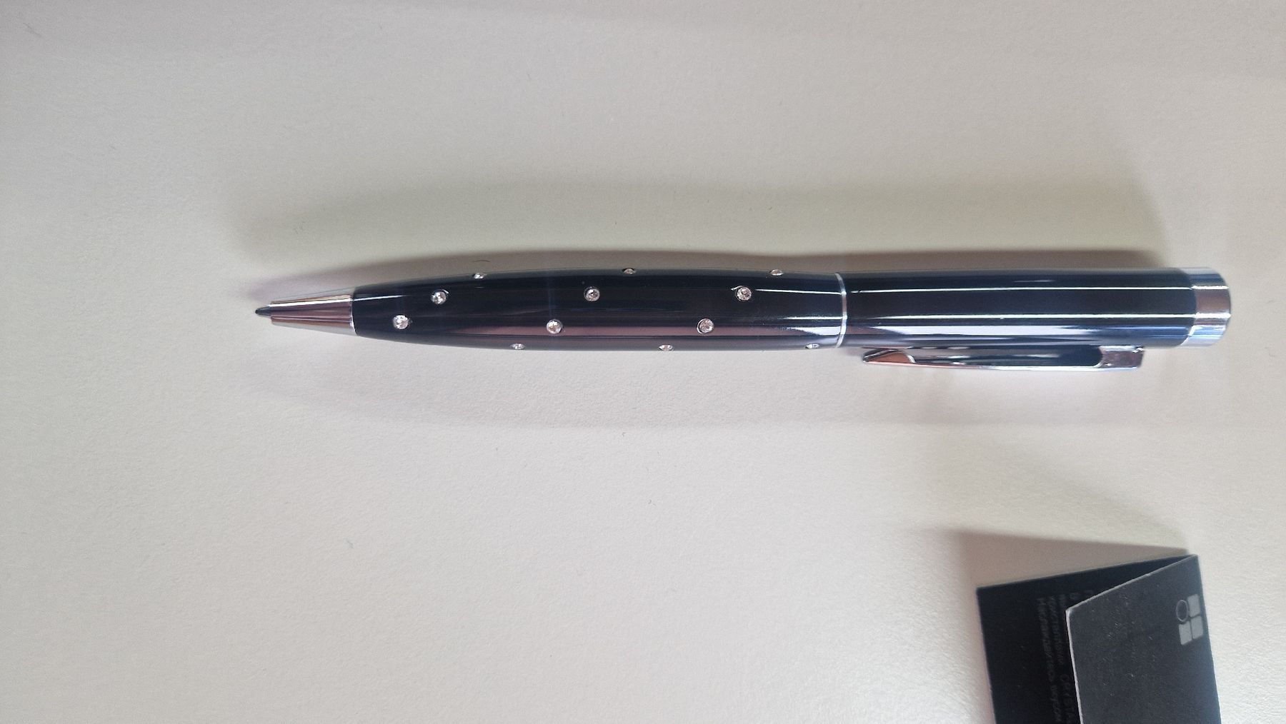 Swarovski Penna & Evidenziatori: Kugelschreiber mit Swarovski Elementen – Nuovo e nell'imballaggio originale da Brigerbad venduto da dendo123